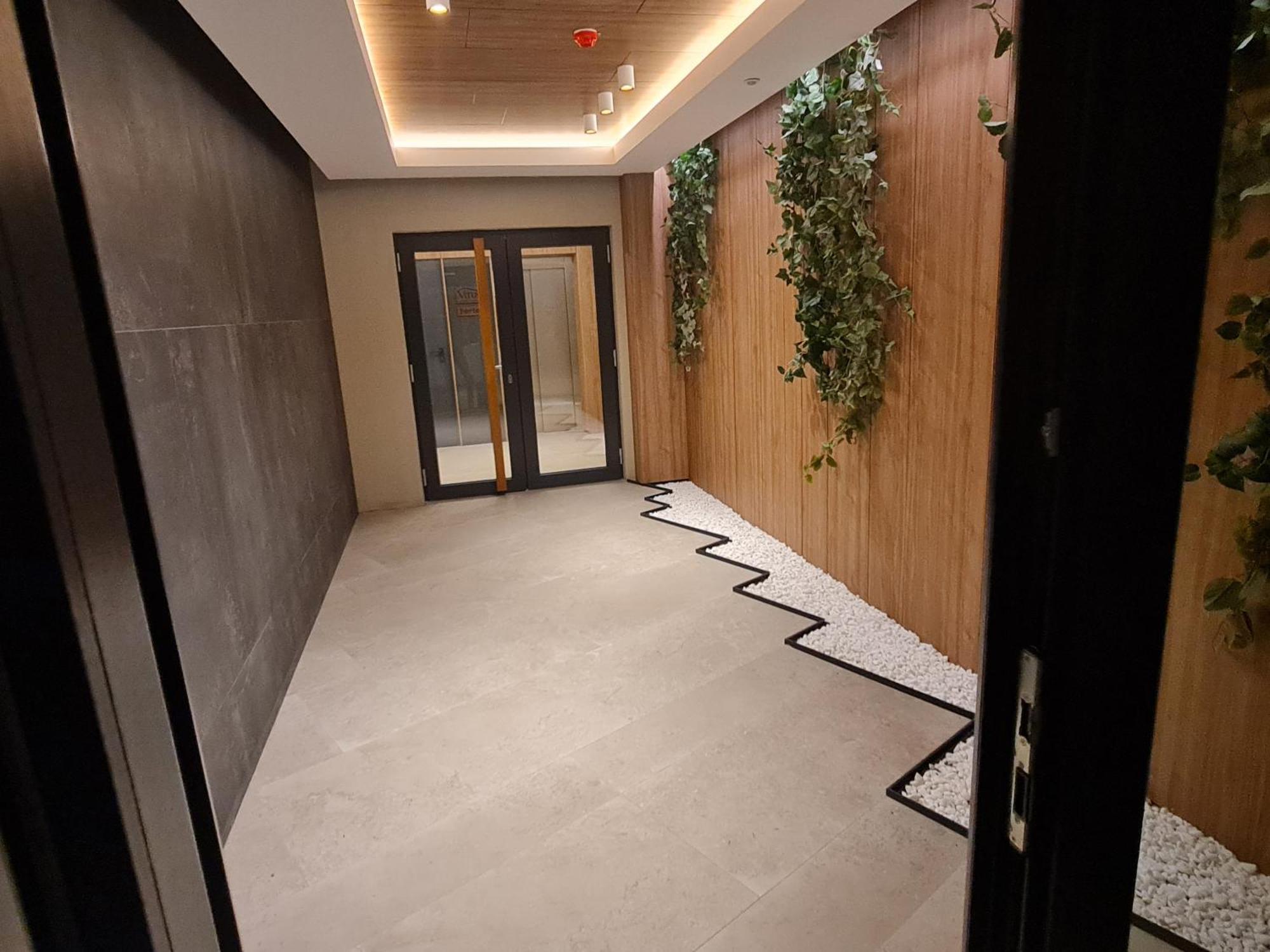 Mv Apartment *